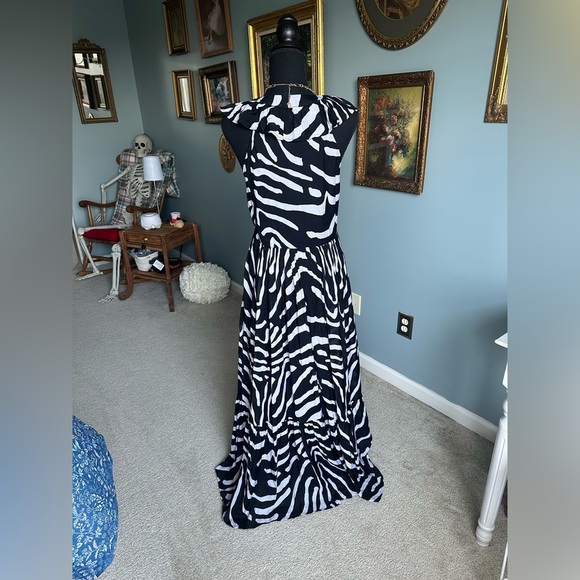 Oliphant Elegant Black and White Zebra Print Maxi Dress - Picture 3 of 5